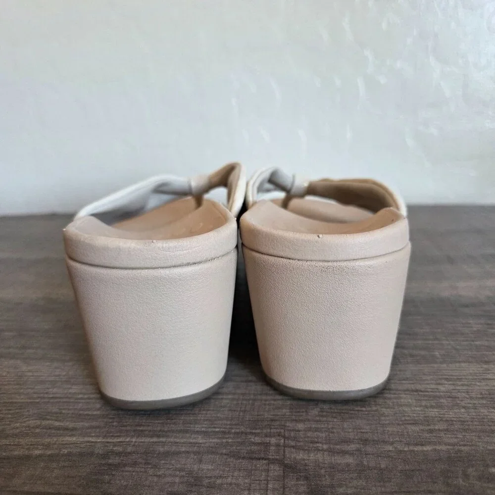 Vionic Arabella Metallic Wedge Sandals Champagne Size Womens 10 Comfort Orthotic